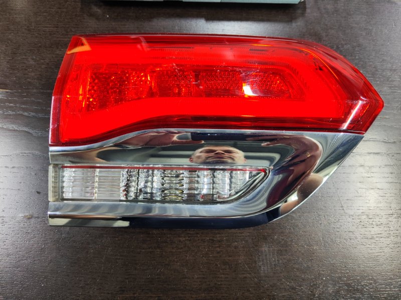 Фонарь задний задний левый Jeep Grand Cherokee 2016-2021 WK2 p68110047ad контрактная