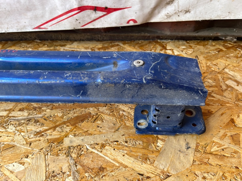 Усилитель бампера задний Dacia Sandero 2