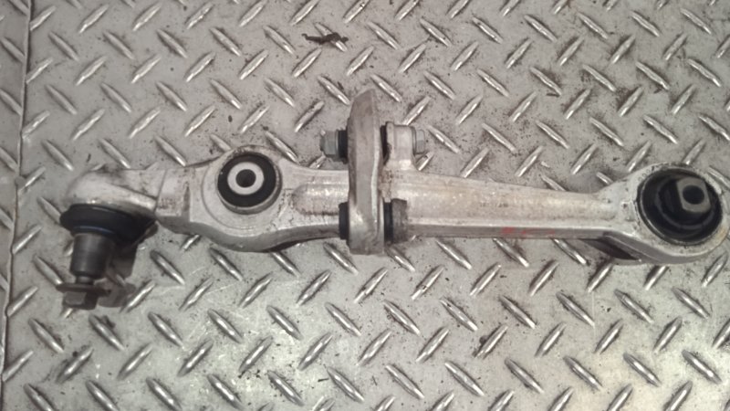 Рычаг передний нижний левый Volkswagen Passat B5 4D0407155 контрактная