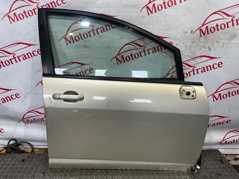 Дверь передняя правая Nissan Tiida 2008 контрактная