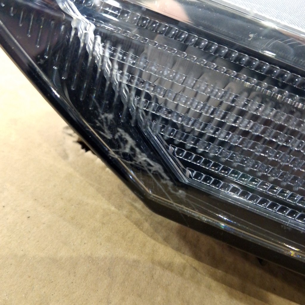 Фара ксеноновая левая Tiguan 2014 1 Фара ксеноновая левая Tiguan 2014 1