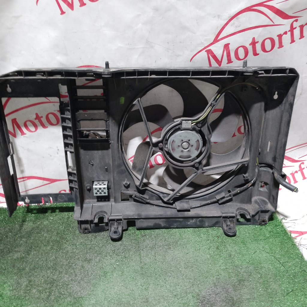 Вентилятор радиатора Citroen C4 Picasso 2008 контрактная