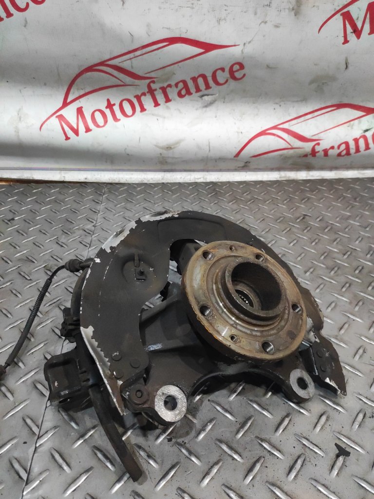 Кулак поворотный передний левый C4 Picasso 2014 Кулак поворотный передний левый C4 Picasso 2014