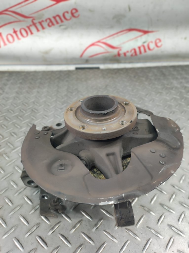 Кулак поворотный передний левый Citroen C4 Picasso