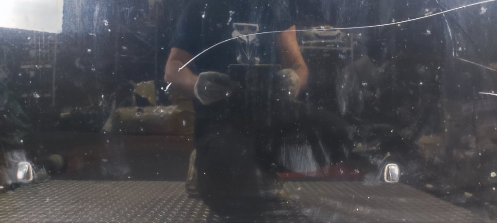 Капот Opirus 2010