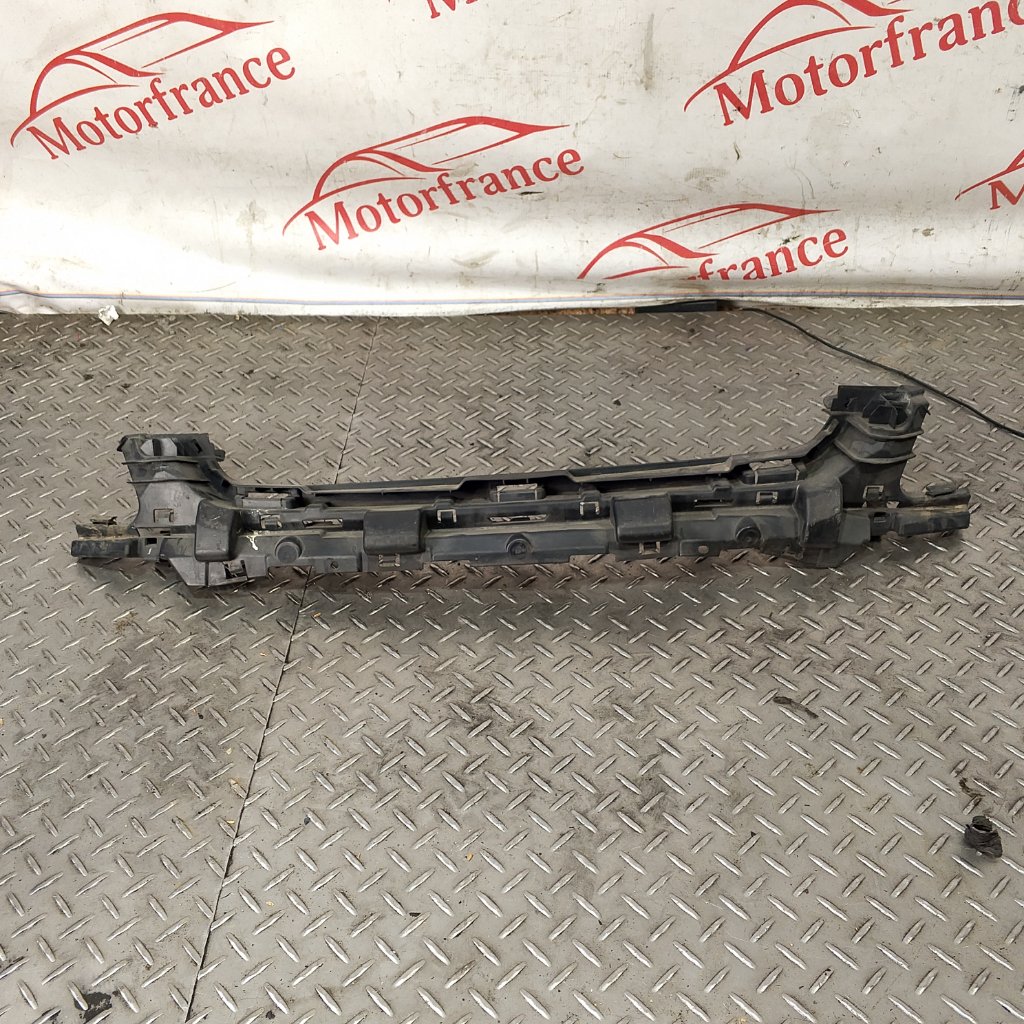 Запчасть усилитель бампера передний Ford Focus 2010 2 8M5117E778AE контрактная Усилитель бампера передний Ford Focus 2010 2 8M5117E778AE контрактная