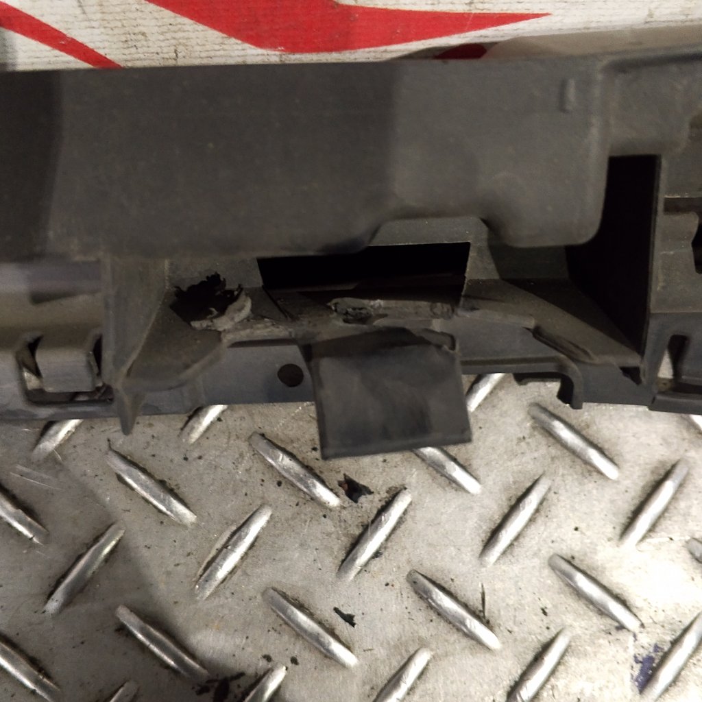 Усилитель бампера передний Focus 2010 2 Усилитель бампера передний Focus 2010 2