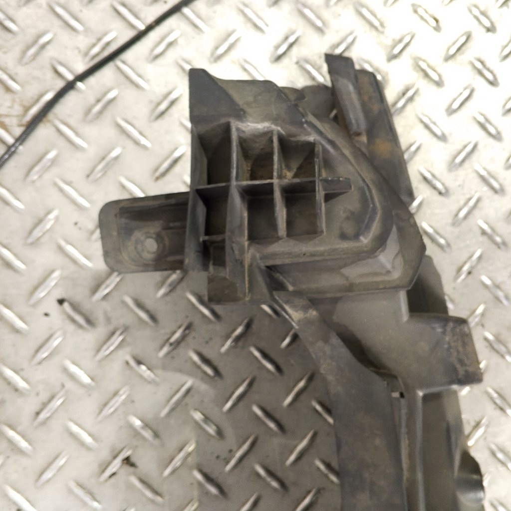 Усилитель бампера передний Focus 2010 2 Усилитель бампера передний Focus 2010 2