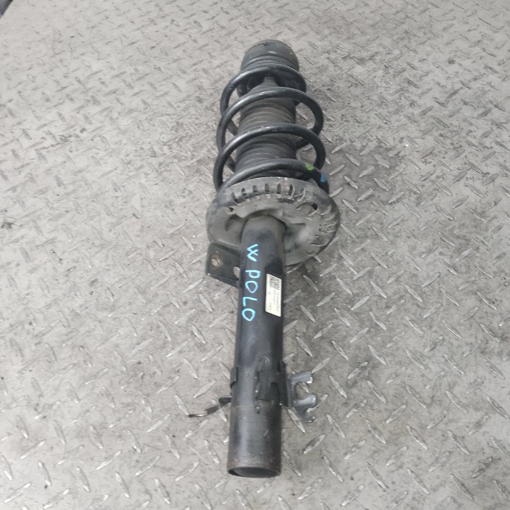 Стойка амортизатора в сборе передняя Volkswagen Polo CJZ 6R0413031F контрактная