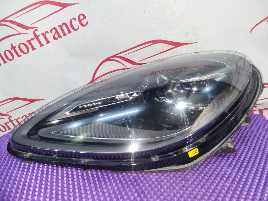 Фара светодиодная левая Porsche Macan