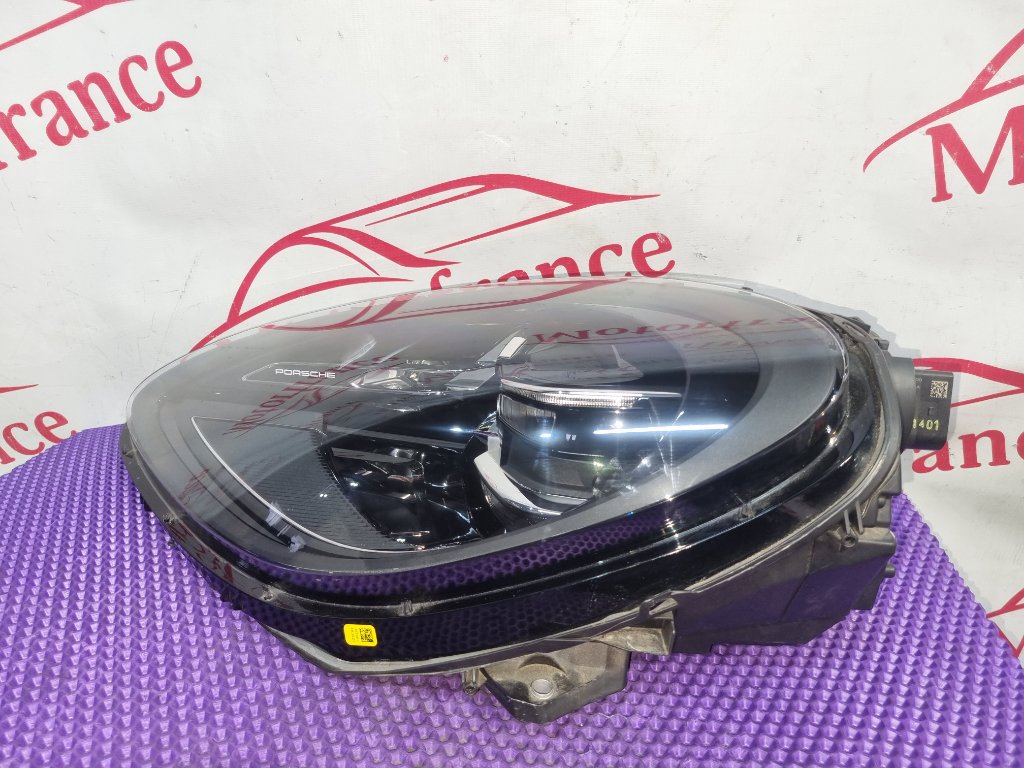 Фара светодиодная левая Macan