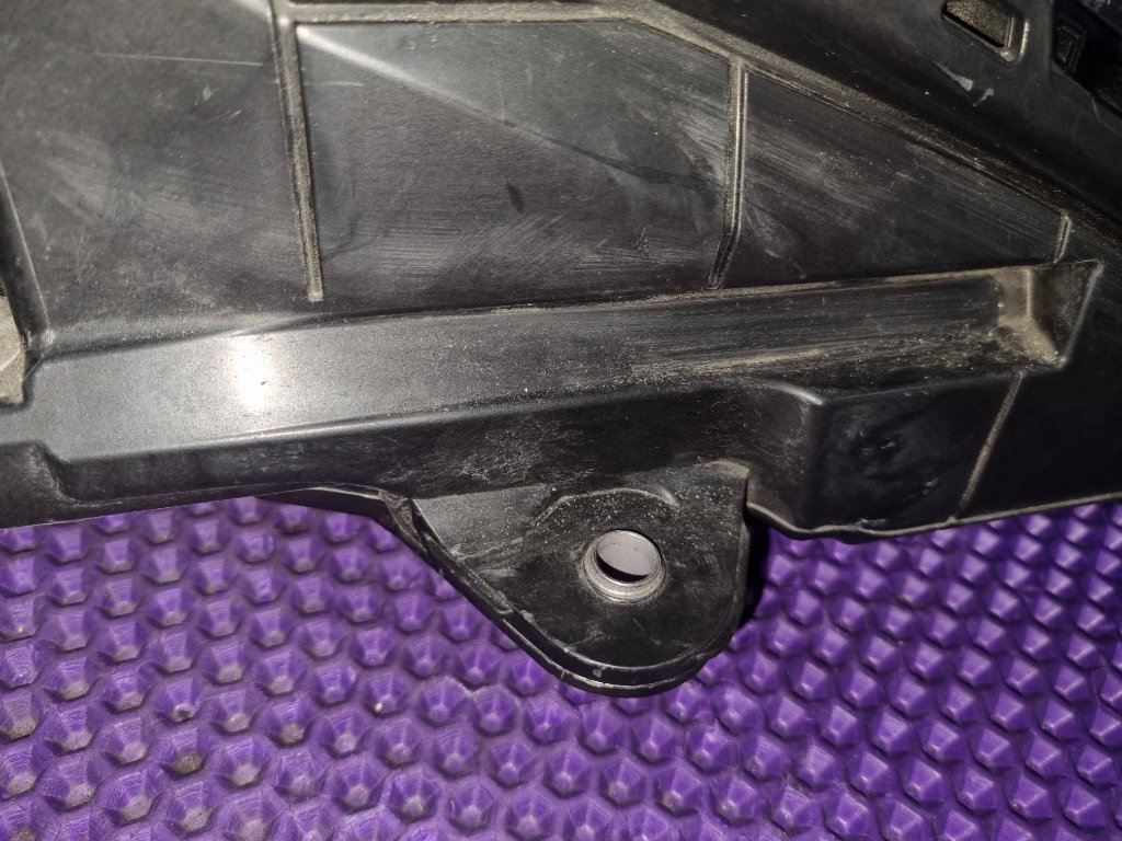 Фара светодиодная левая Macan