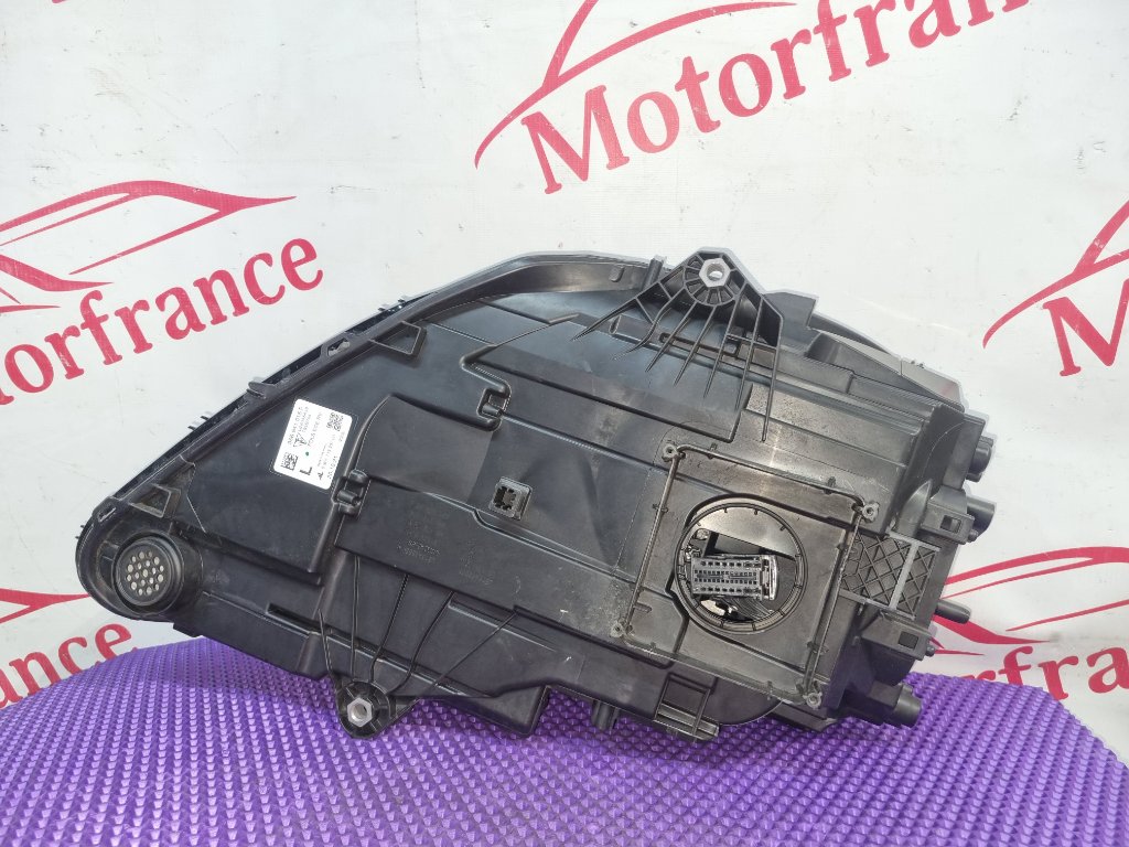 Фара светодиодная левая Macan