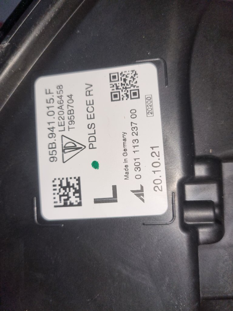 Фара светодиодная левая Macan