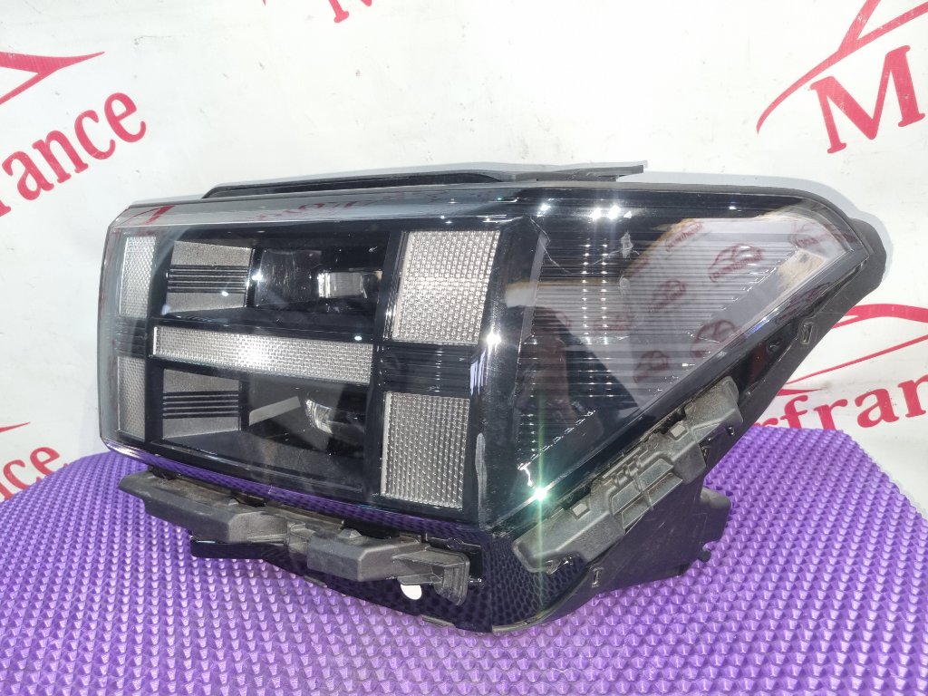 Фара светодиодная левая Hyundai Santa Fe