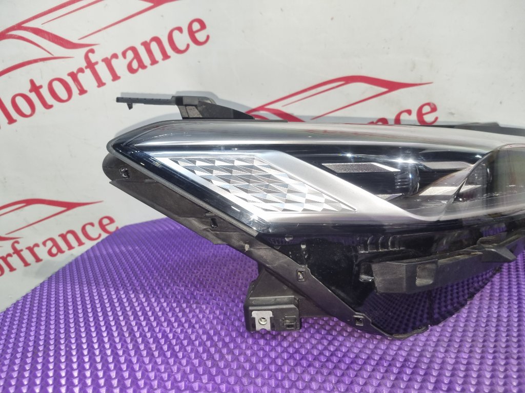 Фара светодиодная передняя правая K8