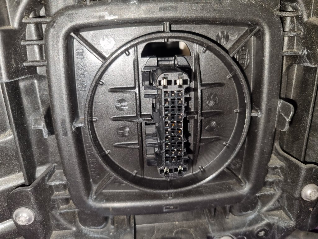 Фара светодиодная левая A6 2018 C7