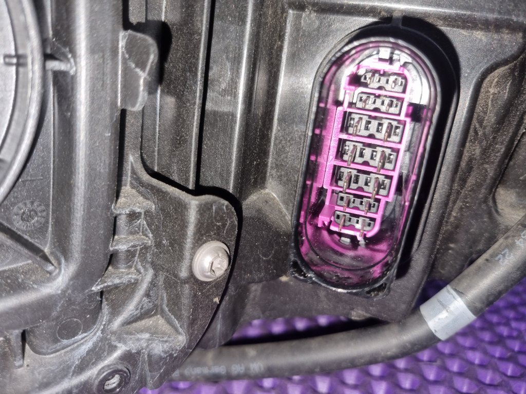 Фара светодиодная левая A6 2018 C7