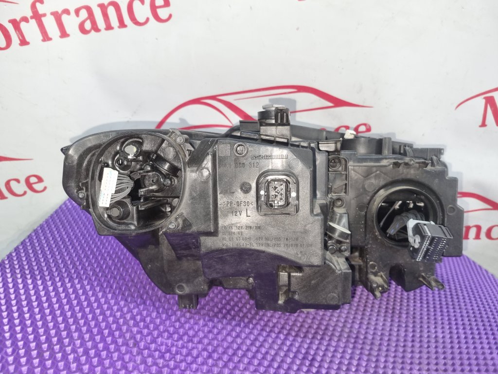 Фара светодиодная левая 3-Series