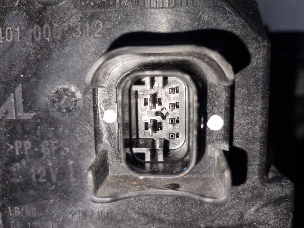 Фара светодиодная левая 3-Series