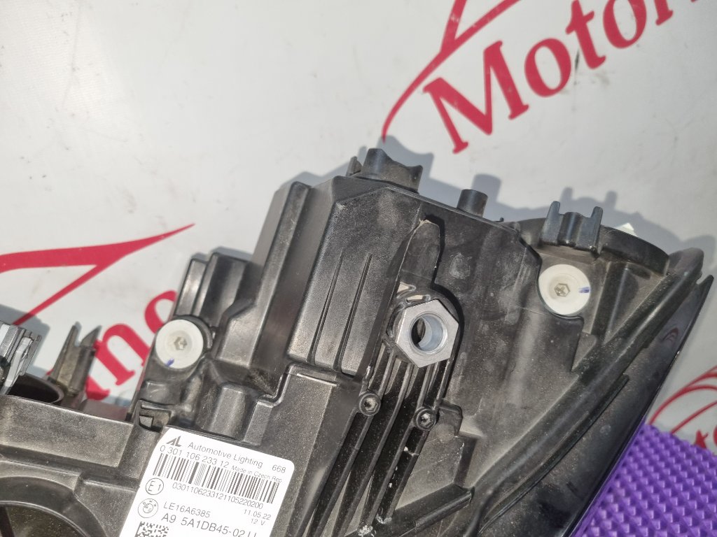 Фара светодиодная левая 3-Series