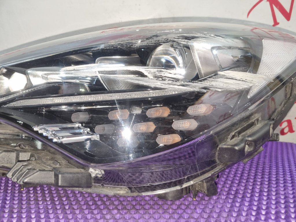 Фара светодиодная Kia Stinger