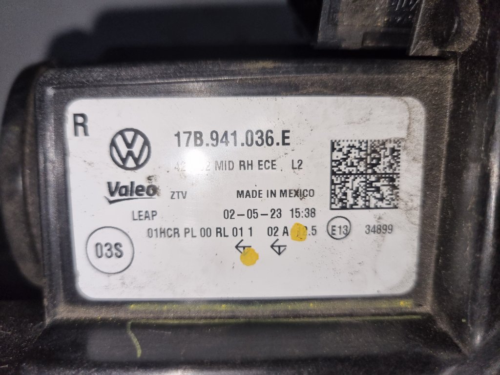 Фара светодиодная Jetta 2023 JEM