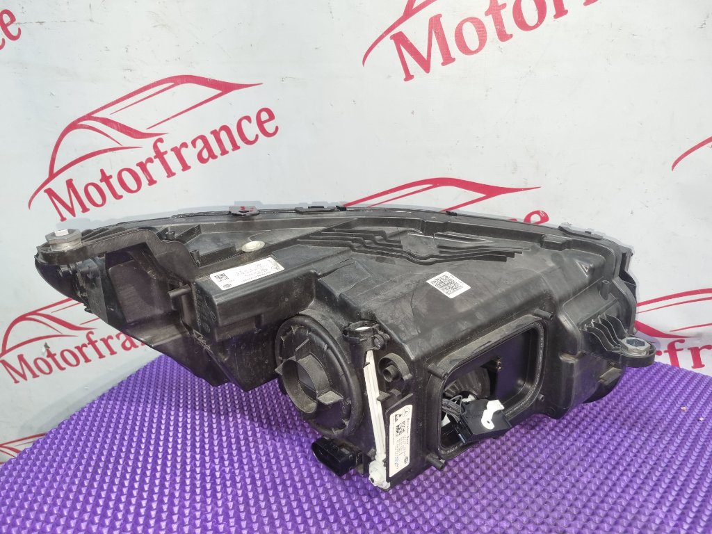 Фара светодиодная левая CLS-Class C257