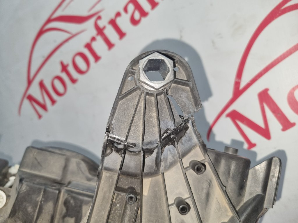 Фара светодиодная левая E-Class W213