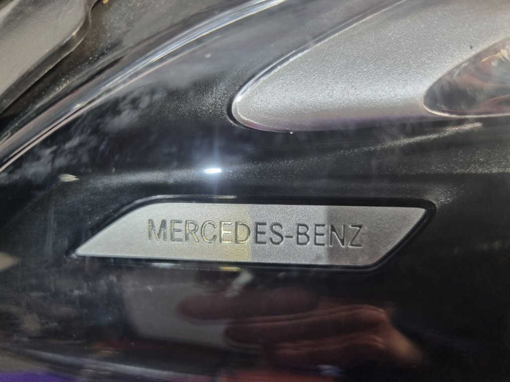 Фара светодиодная правая A-Class W177