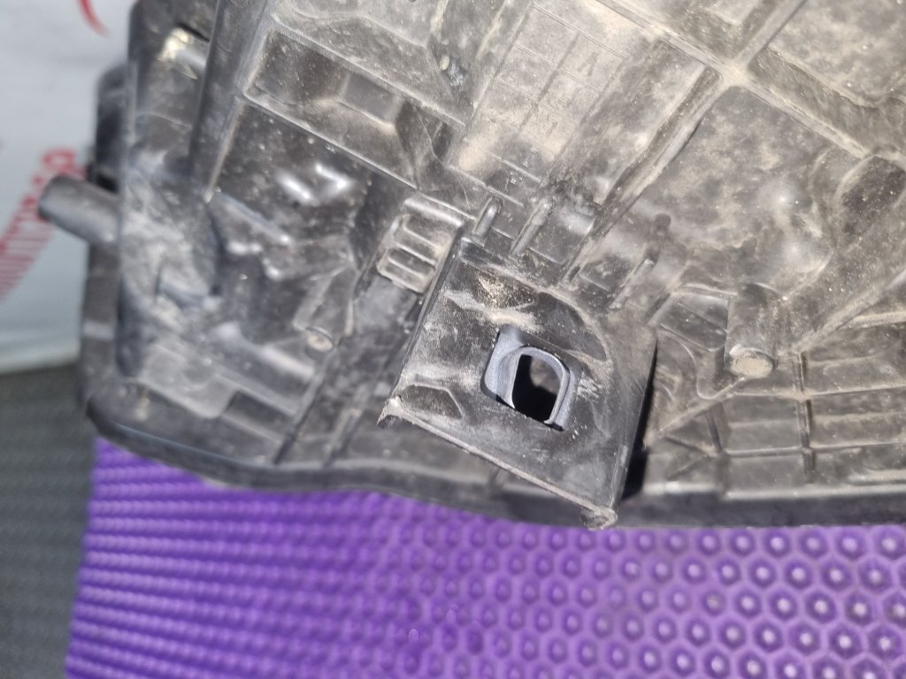 Фара светодиодная правая A-Class W177