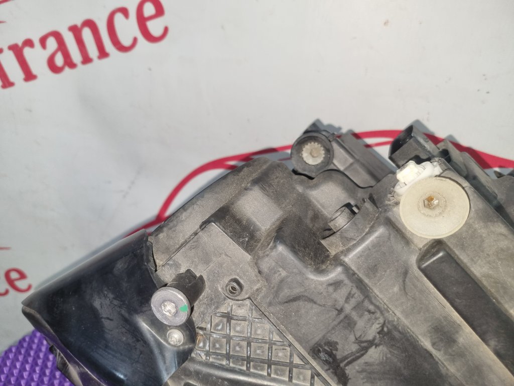 Фара светодиодная правая A-Class W177