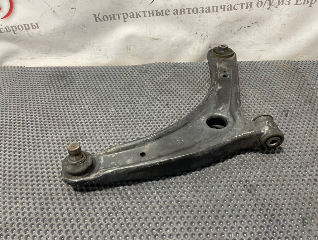Рычаг передний правый Mitsubishi ASX GA 1.6 4A92 Рычаг передний правый Mitsubishi ASX GA 1.6 4A92