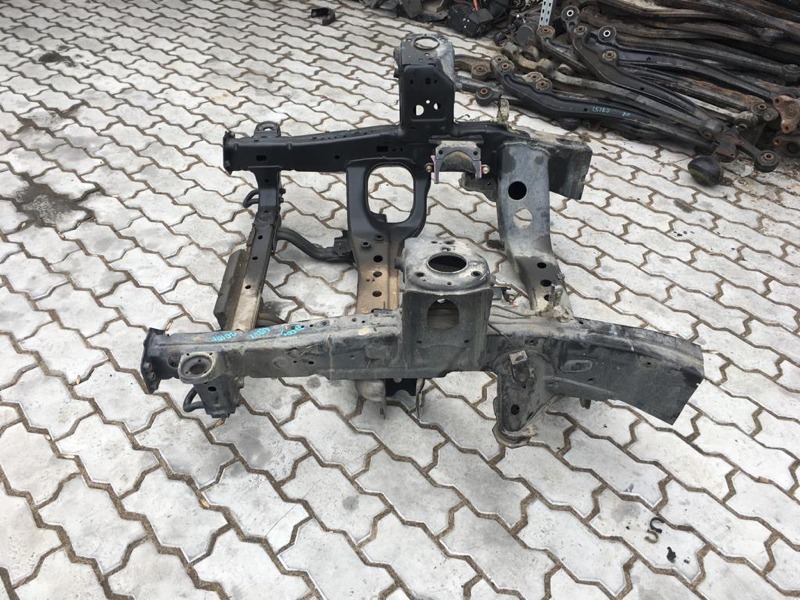 Рама Toyota 4Runner GRN285L 1GR-FE 2010 передняя (б/у)