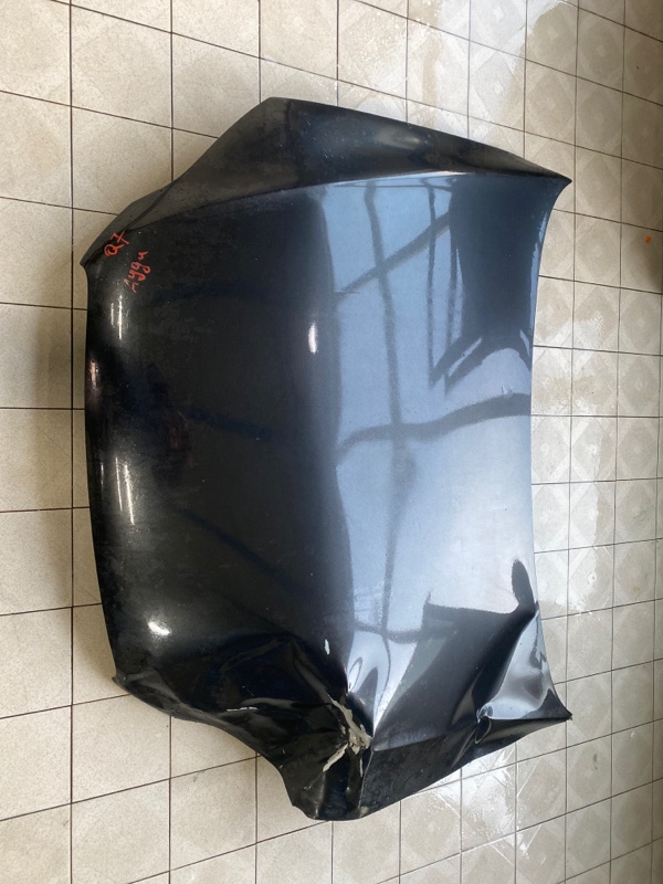 Капот Audi Q7 4LB BAR 2006 (б/у) Капот Audi Q7 4LB BAR 2006 (б/у)