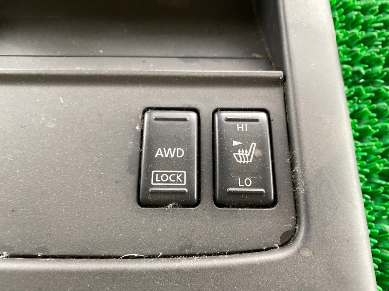 Кнопка подогрева сидения Nissan Murano Z51 VQ35DE 2008 правая (б/у)