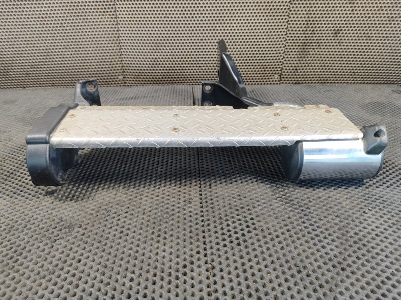 Бампер задний правый Toyota Land cruiser 2015 GRJ79 1GRFE 52106-60153 контрактная
