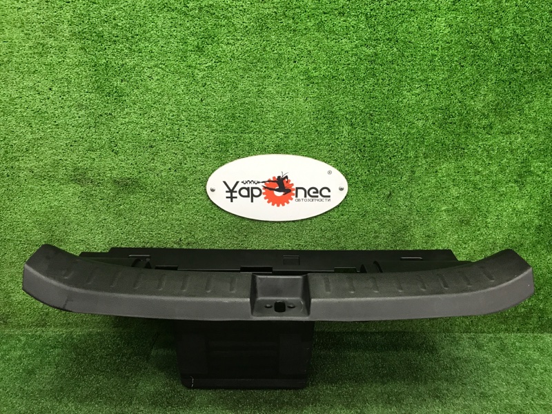 Пластик замка багажника задний FIT 2011 GP1 LDA