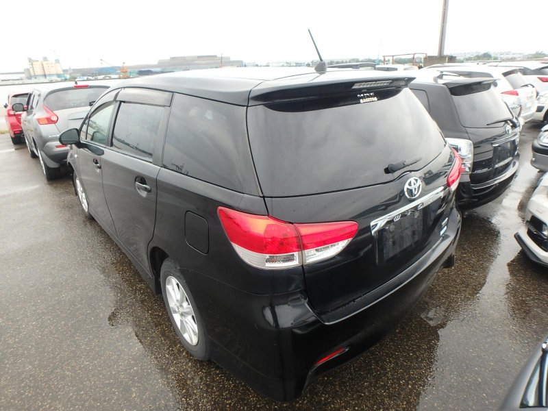 Крыло заднее левое WISH 2010 ZGE25 2ZR-FAE