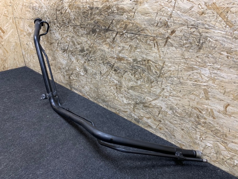 Горловина топливного бака задняя FIT 2013 GK3 L13B