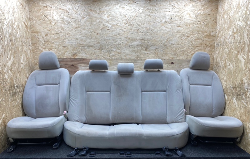 Сидения комплект COROLLA AXIO 2007 NZE141 1NZFE