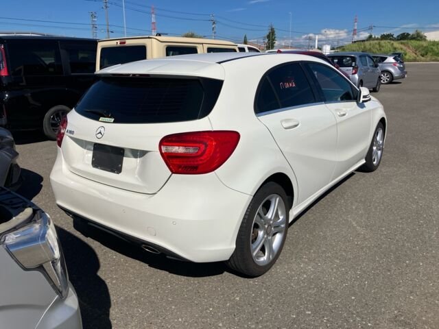 Патрубок радиатора передний A 180 (176.042) 2013 W176 M270.910 1600сс 4 цилиндра GASOLINE TURBO 2WD 4х2