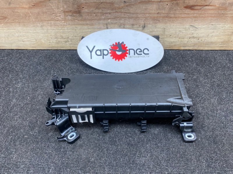 Запчасть блок предохранителей передний Mercedes-Benz A 180 (176.042) 2013 W176 M270.910 1600сс 4 цилиндра GASOLINE TURBO 2WD 4х2 A2465400140 контрактная Блок предохранителей передний Mercedes-Benz A 180 (176.042) 2013 W176 M270.910 1600сс 4 цилиндра GASOLINE TURBO 2WD 4х2 A2465400140 контрактная