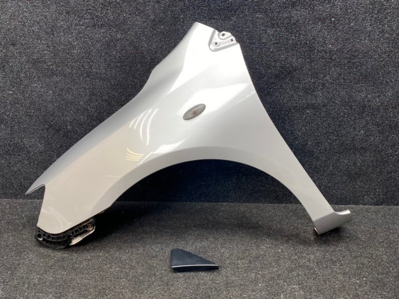 Крыло переднее левое TOYOTA COROLLA AXIO NZE141 1NZ-FE