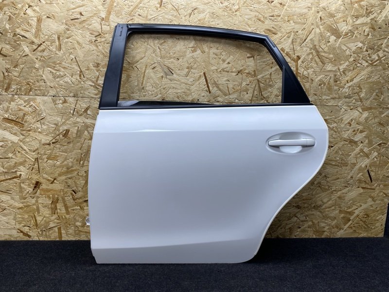 Дверь задняя левая TOYOTA Prius Alpha ZVW41 2ZR-FXE