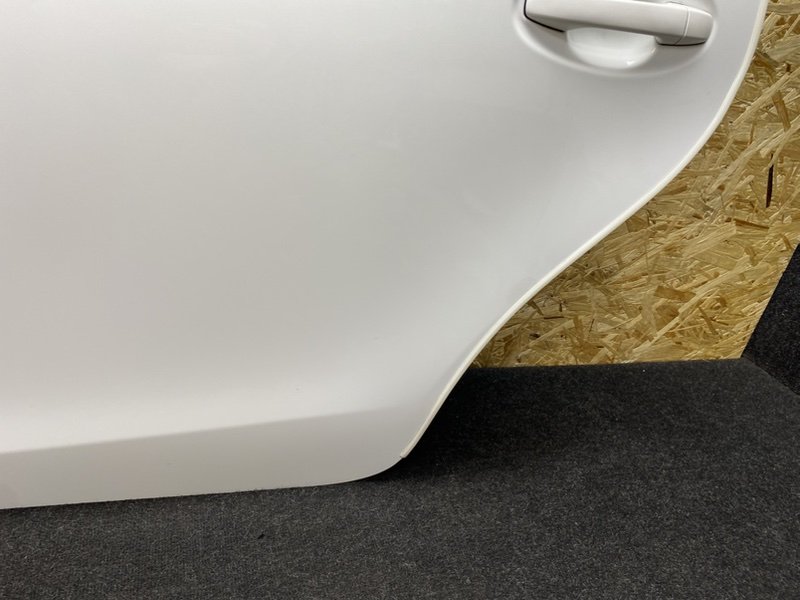 Дверь задняя левая Prius Alpha 2015 ZVW41 2ZR-FXE