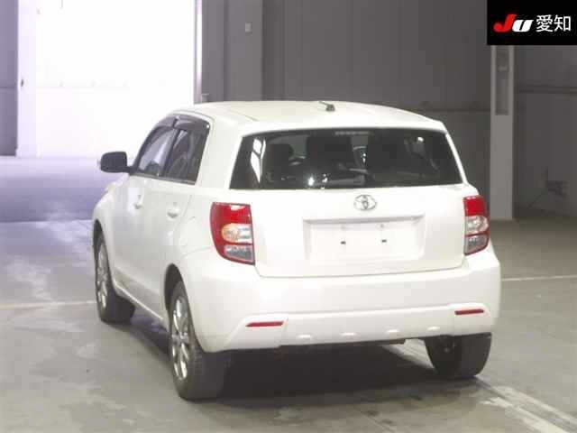 Дверь задняя левая IST 2009 NCP115 1NZ-FE