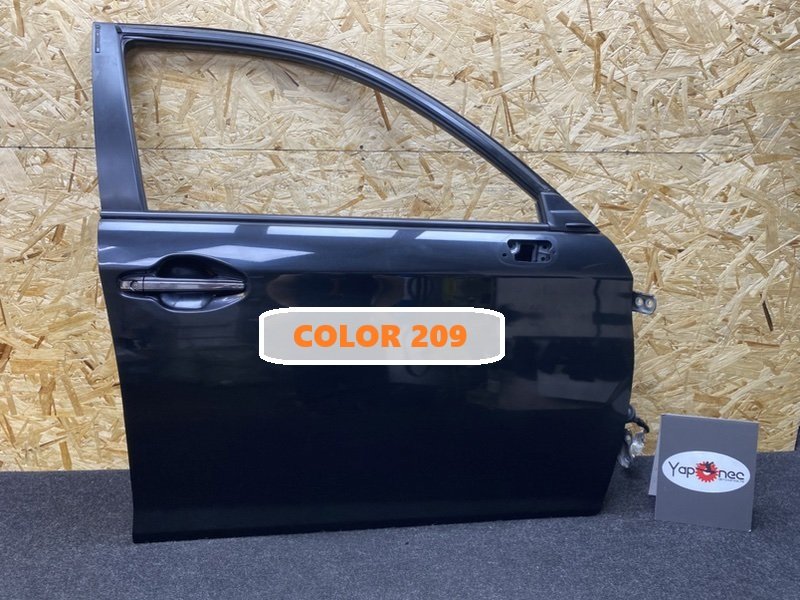 Дверь передняя правая TOYOTA COROLLA FIELDER 2013 NKE165 1NZ-FXE 6700112B00 контрактная