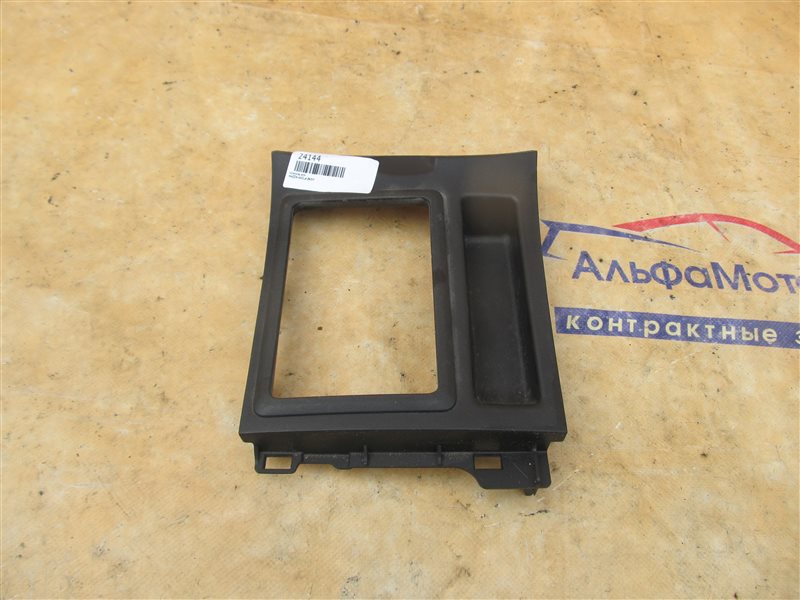 Консоль кпп Mazda Axela BK5P Консоль кпп Mazda Axela BK5P