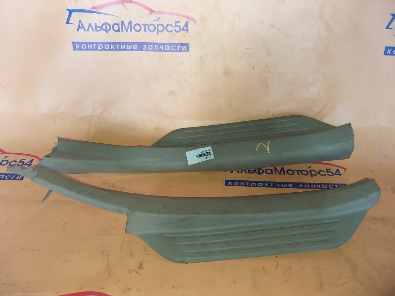 Порожек пластиковый Toyota Camry ACV40 задний